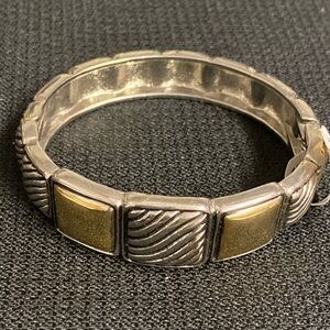 Fashion Jewelry - STRETCH BRACELET - One Size Fits All - Brand new w/tags.